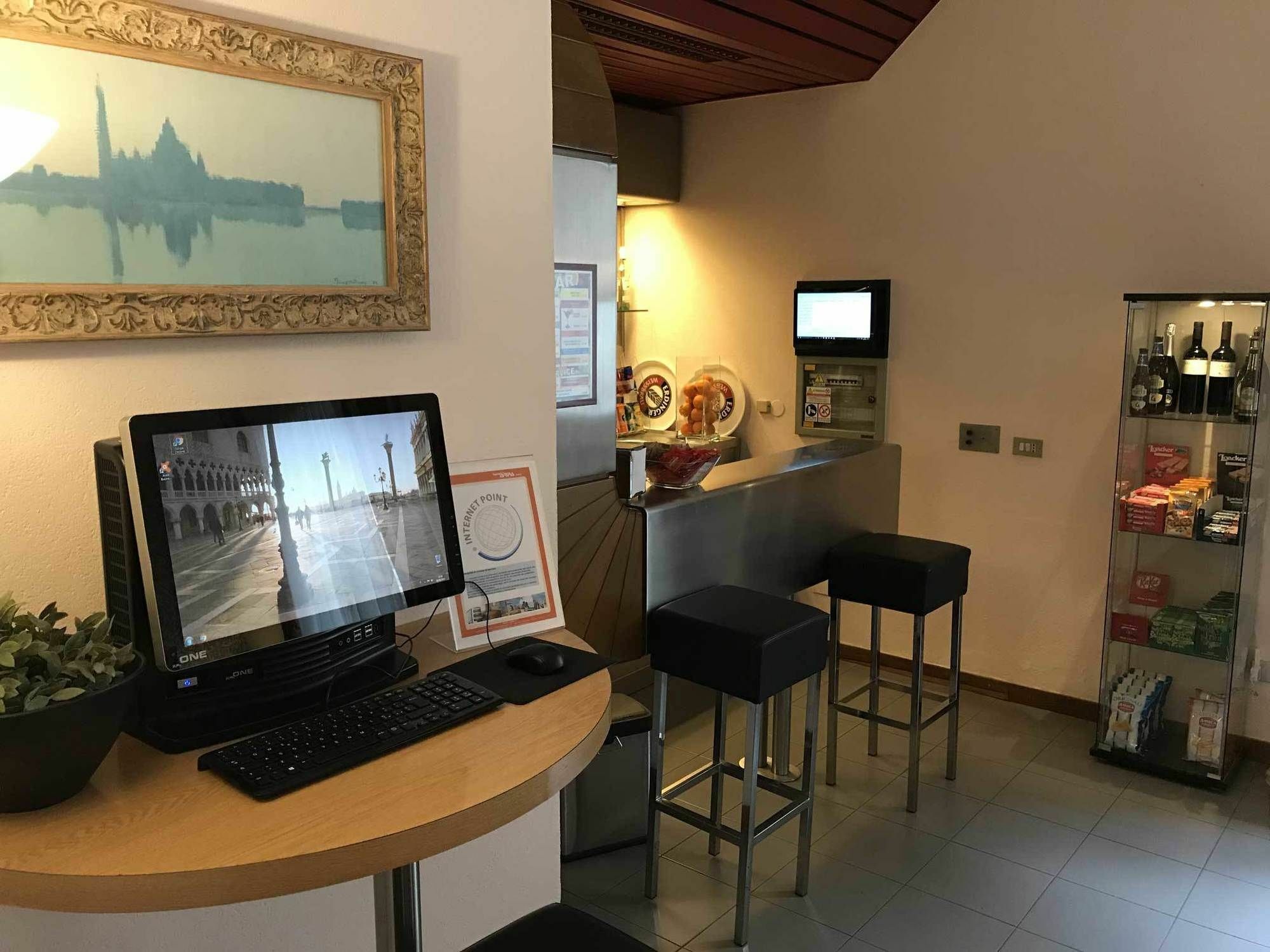 Hotel Arpa Rimini Exterior photo